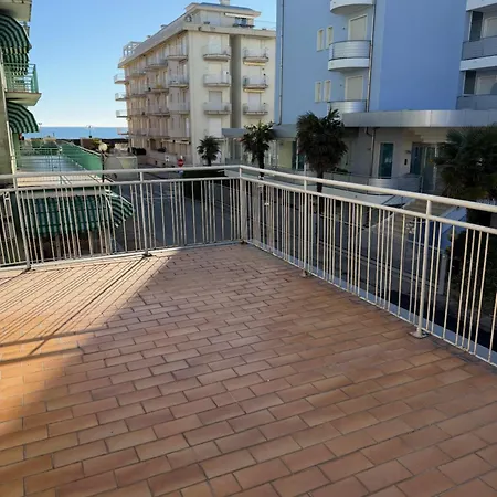 Hotel Marlisa Pier-3