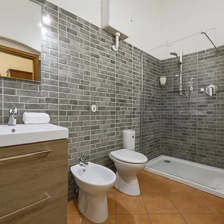 Guest House Virginia'S Rooms-Private Free Parking And Top Carignano District-3