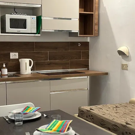 Hotel Iride Apartments & Rooms- Ideale Per Famiglie E Coppie-2