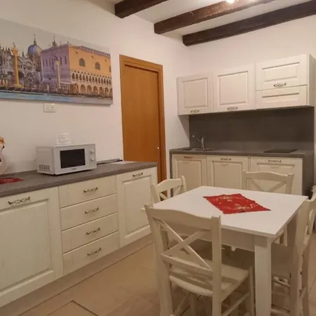 Palazzetto Canossa-3