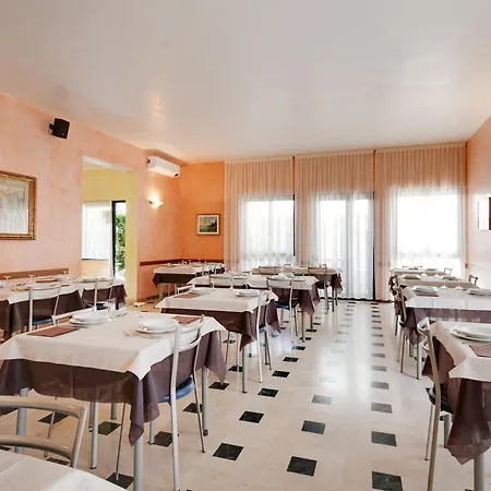 Hotel Numi-2