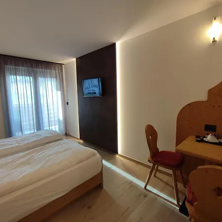 Aria Alpina Guest House Affittacamere-2