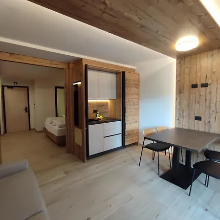 Aria Alpina Guest House Affittacamere-3