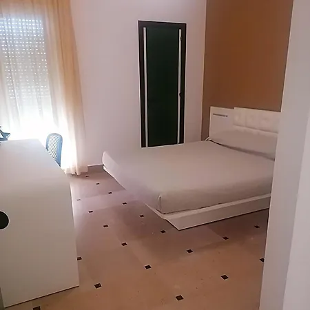Hyencos Hotel Calos-3