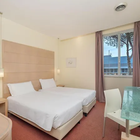 B&B HOTEL Calenzano First-2