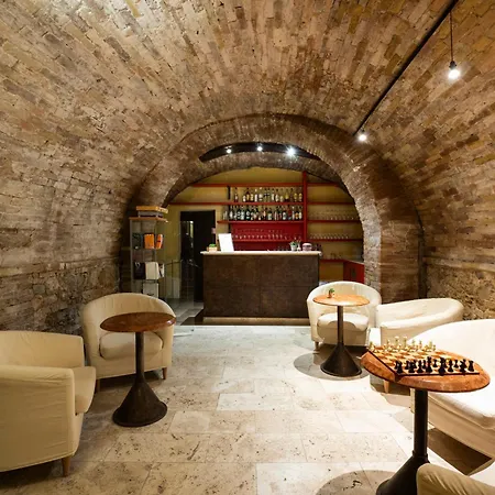 L'Antico Pozzo Boutique Historic Hotel In San Gimignano-2