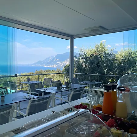 Guesthouse Grand View-3