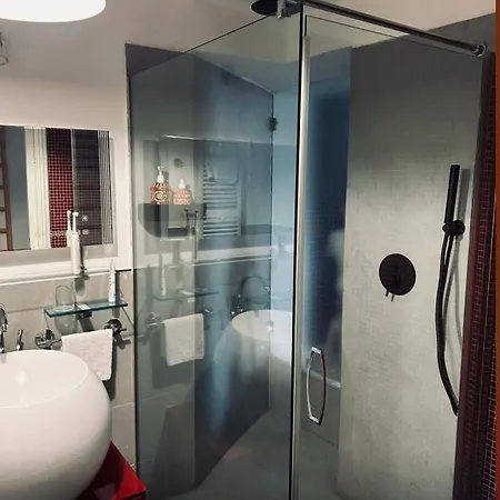D.R.Rome Spanish Luxury Suites-3