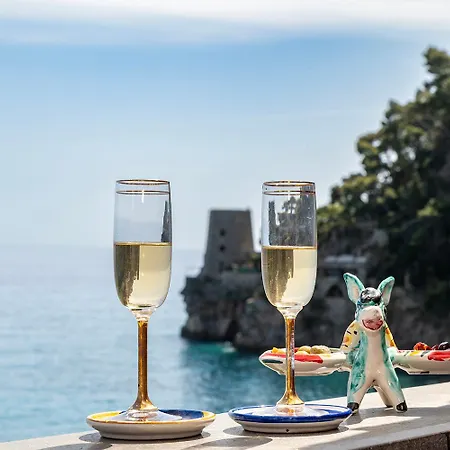 La Dolce Vita A Positano Boutique Hotel-3