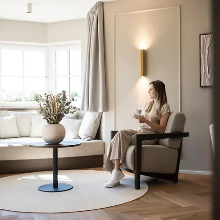 Lingers Suites & Residence-2