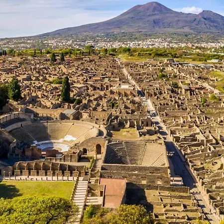 Olympus Pompei Ruins-3