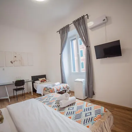 Cosmo Guesthouse-3