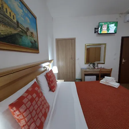 Hotel Tito-2