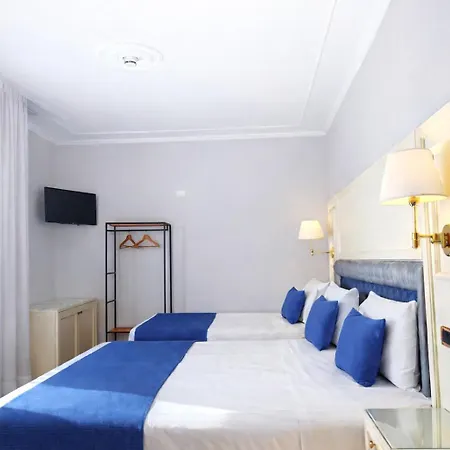 Hotel President-2