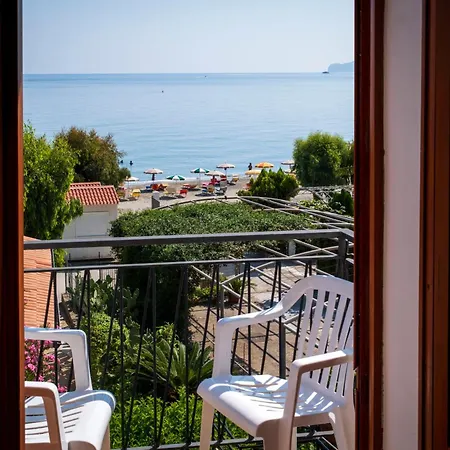 Testa di Monaco - Natural Beach Village-2