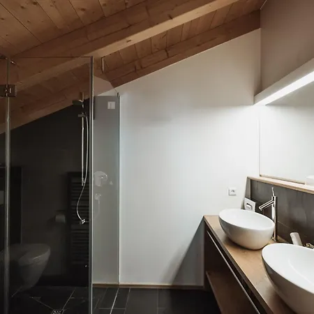 Zin Senfter Residence-2