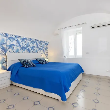 To Be Capri-3