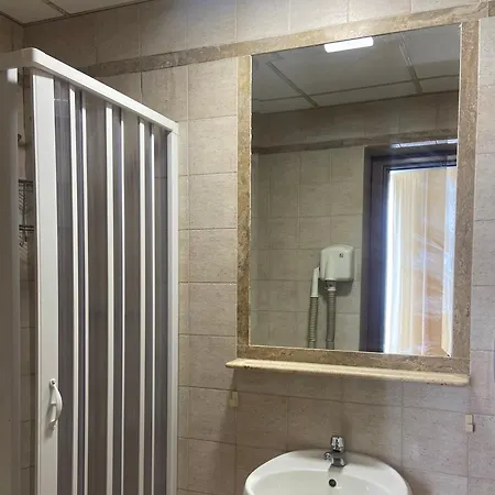 Hotel Center 1-3