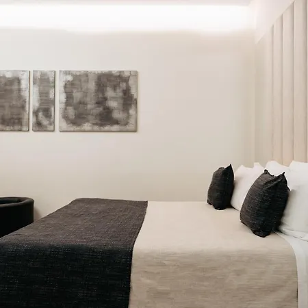 Room 230 Roma Luxury Suites-2