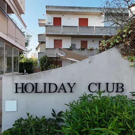Holiday Club Residence-3