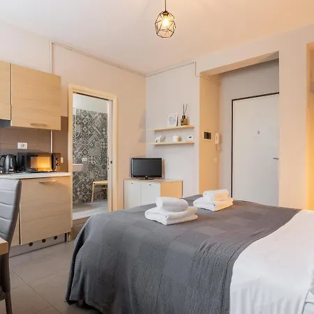 Desenzano Uptown Suites by Wonderful Italy-2