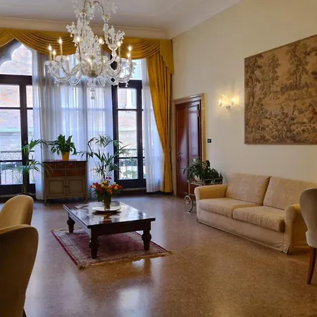 Ca' Cappellis - Luxury B&B And Exclusive Apartments-2