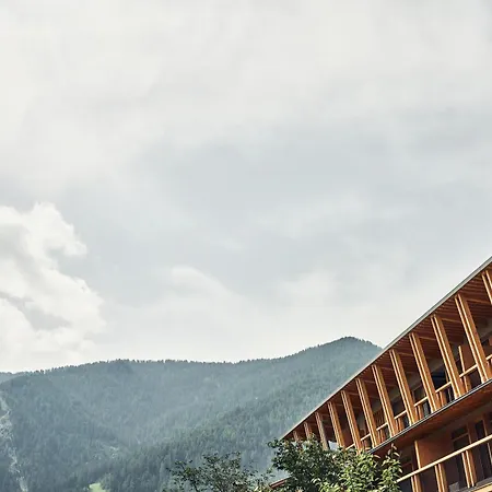 Falkensteiner Hotel Kronplatz - The Leading Hotels Of The World (Adults Only)-3