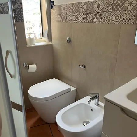 Garibaldi B&B-3