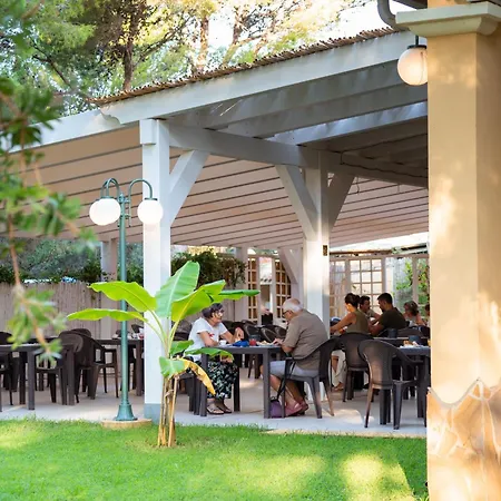 Hotel Cala Dei Pini-2
