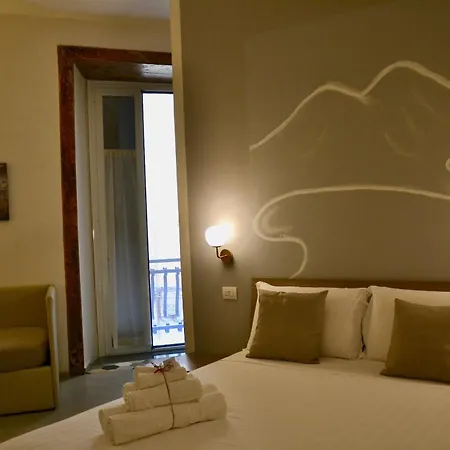 B&B Vicoli Di Napoli-2
