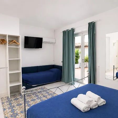 Villacore Capri-2