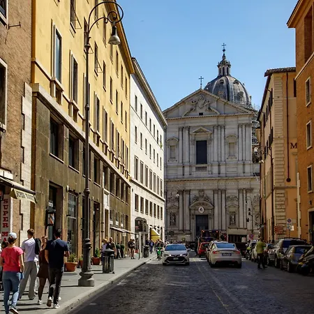 Al Centro Di Roma-2