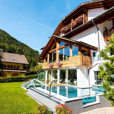 Berghotel Miramonti-3