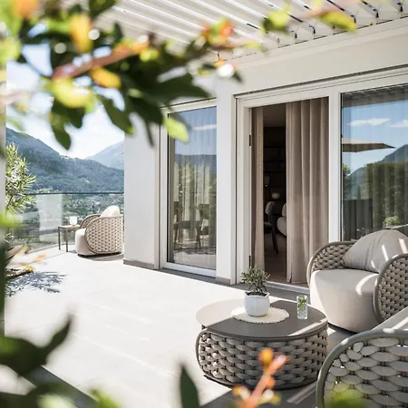 Small&Beautiful Hotel Gnaid-3