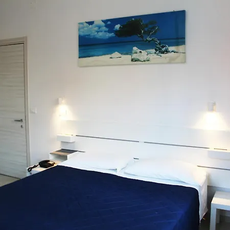 Hotel Pigalle-2
