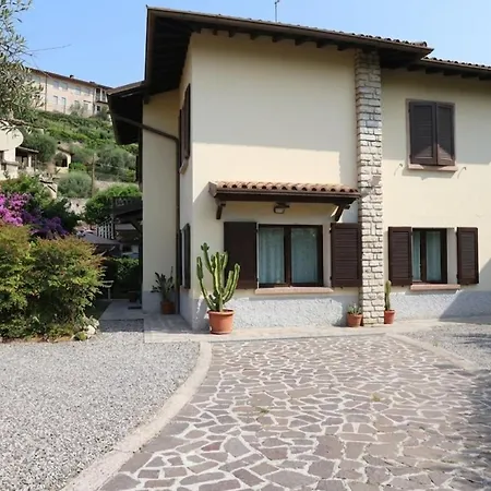 B&B Casa Elena Camere E Appartamenti Sul Lago Di Garda-2