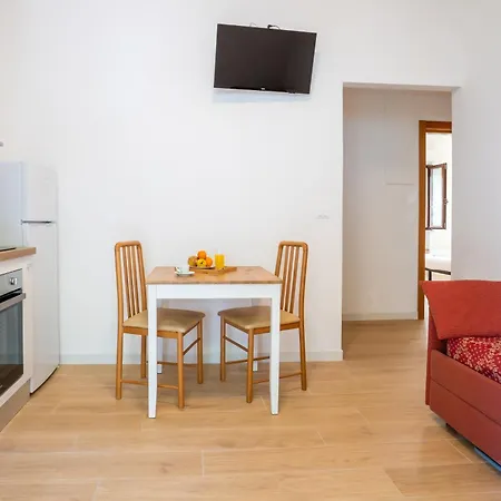 Hotel Greta B&B-3