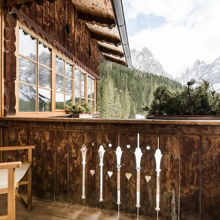 Hotel Dolomitenhof&Chalet Alte Post-2