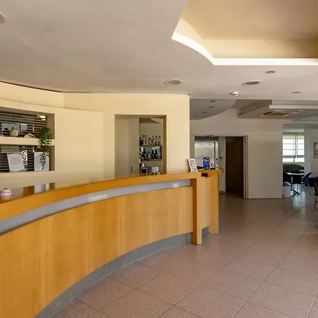 Hotel Man-2