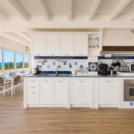B&B TORRE AZUL FRONTEMARE - Bisceglie-2