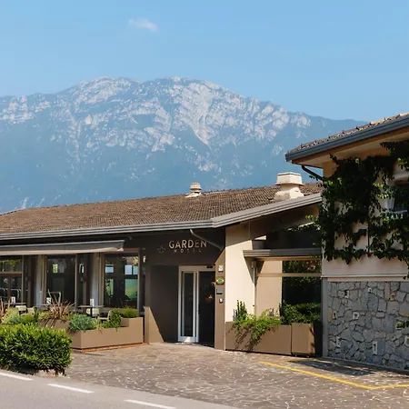Hotel Garden Limone-3