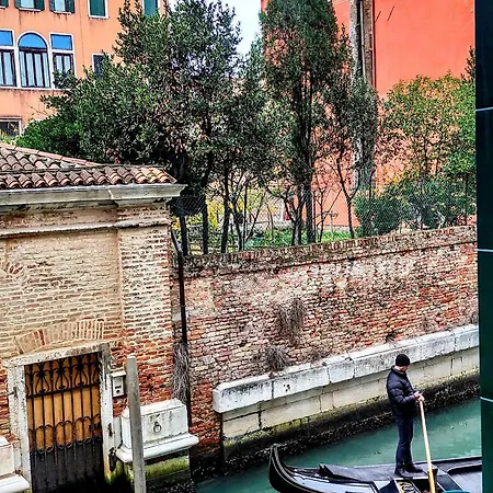 Venice And Venice Apartments - Private Rooms In Shared Apartment-3