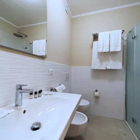 Hotel Fabricia-2