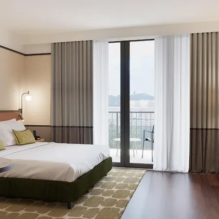 Ramada Plaza By Wyndham Milano-2