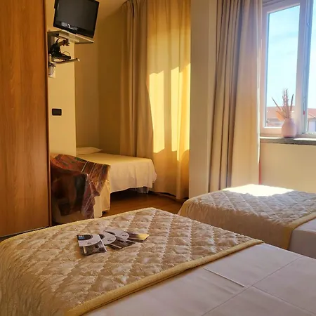 Hotel Lux-2