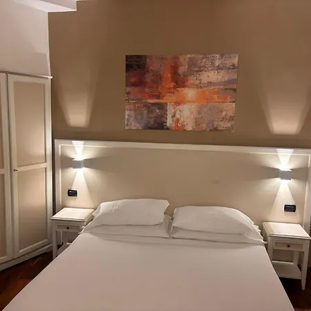 Inn Rome Rooms & Suites-3
