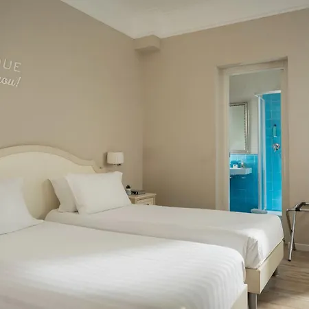 BeYou Hotel Villa Rosa-3