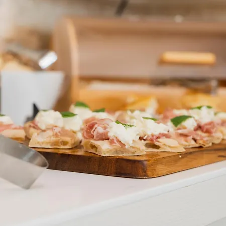 Antico Mondo Rooms & Suites-2
