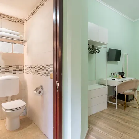 Giusi Rooms - Esquilino Harmony Guesthouse-3