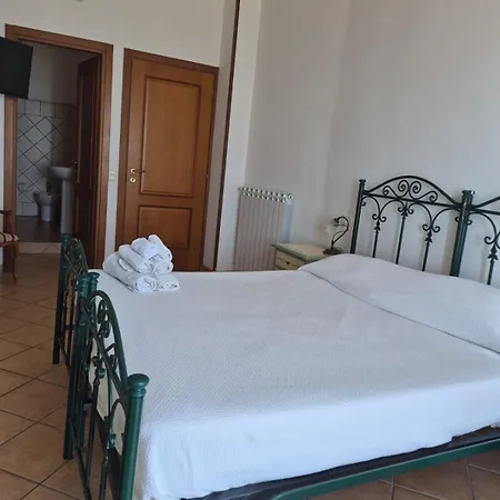Villa Malandrino Guest House-3